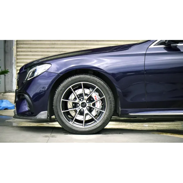 Front Big Brake Kit 6 Piston Caliper With 355x32mm Rotor BBK Auto Brake System For Mercedes Benz E200L 18 Inch Car Rim