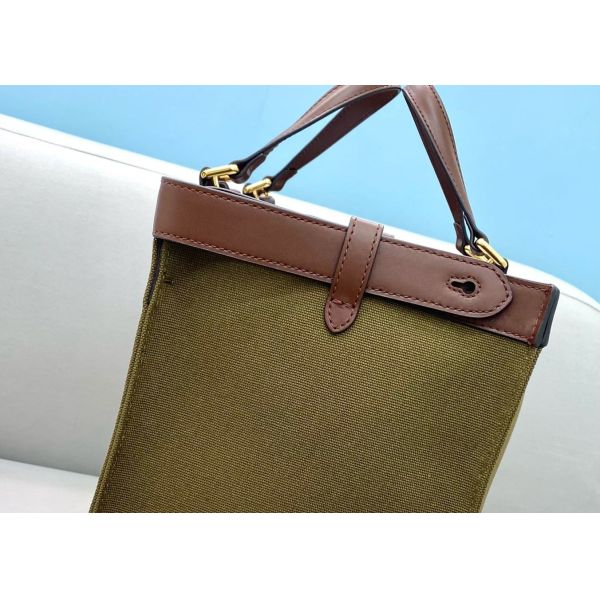 Capsule Series F Letters 3D Effect Large Green Tote Bag Psychedelic Style