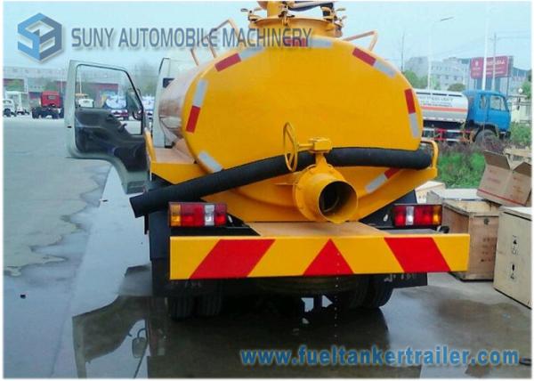 Foton Forland Vacuum Suction Fecal Tank Sanitation Truck 4x2 2000L
