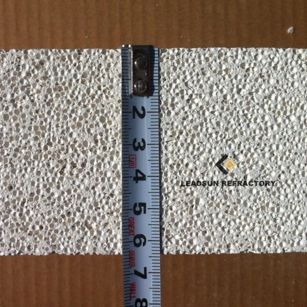 Industrial Furnace Mullite Insulation Brick Lightweight High Temp Refractory Bricks
