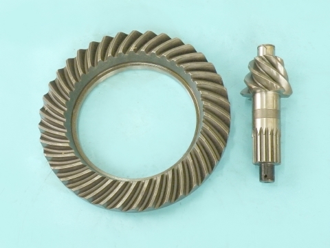 2402 Crown Wheel & Pinion Assembly Dongfeng Spare Parts For DFAC EQ145