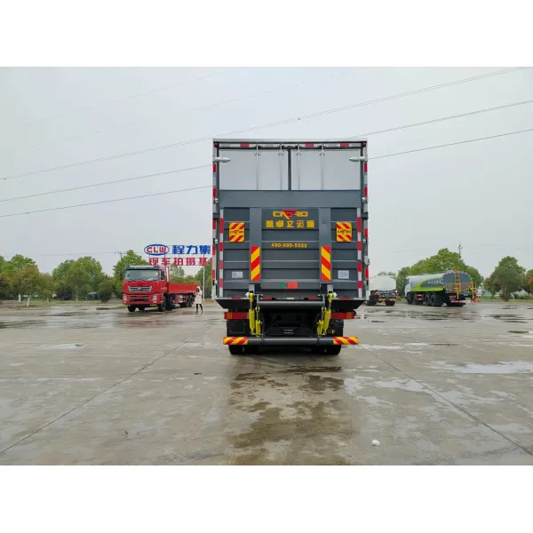 High-Efficiency 30t Insulated Refrigerated Truck for Fresh Food