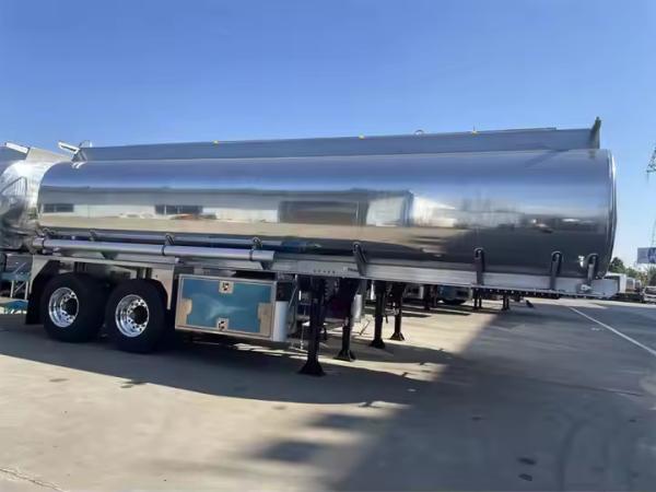 Oil / Fuel / Diesel / Gasoline / Crude / Water / Milk Transport 3 Axle 50000L Aluminum Alloy Tank / Tanker Truck Semi Trailer