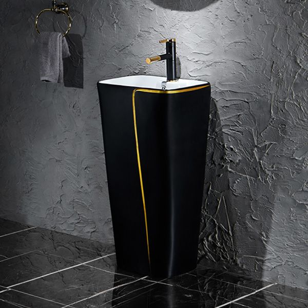 Ceramic 525*430*860mm Sanitary Ware Basin One Piece With Black Toilet