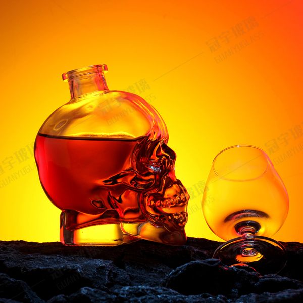 180ml 200ml 300ml 400ml 750ml Glass Bottle With Cork Cap Skull Design For Wine Lovers