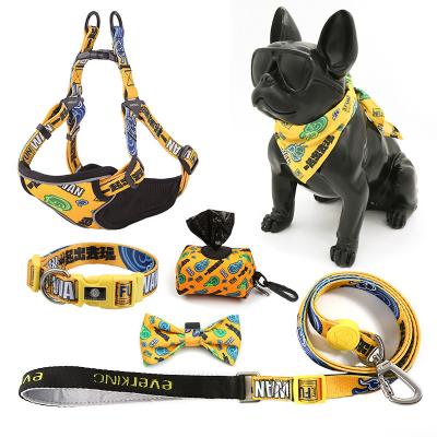 Chiens Polyester Sublimation personnalisée en blanc Collier personnalisé pour animaux de compagnie et harnais à laisse Conçu pour logo personnalisé Des dessins de harnais pour chiens d'été