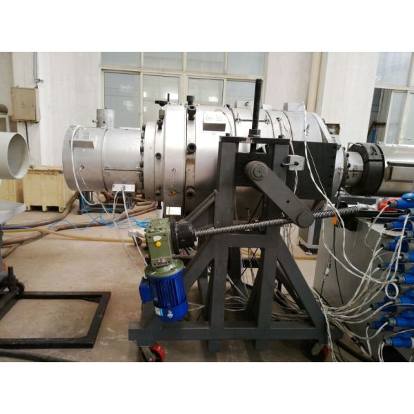 High Output PVC Pipe Extrusion Machine , Pvc Pipe Production Line Double Screw 80kg / H