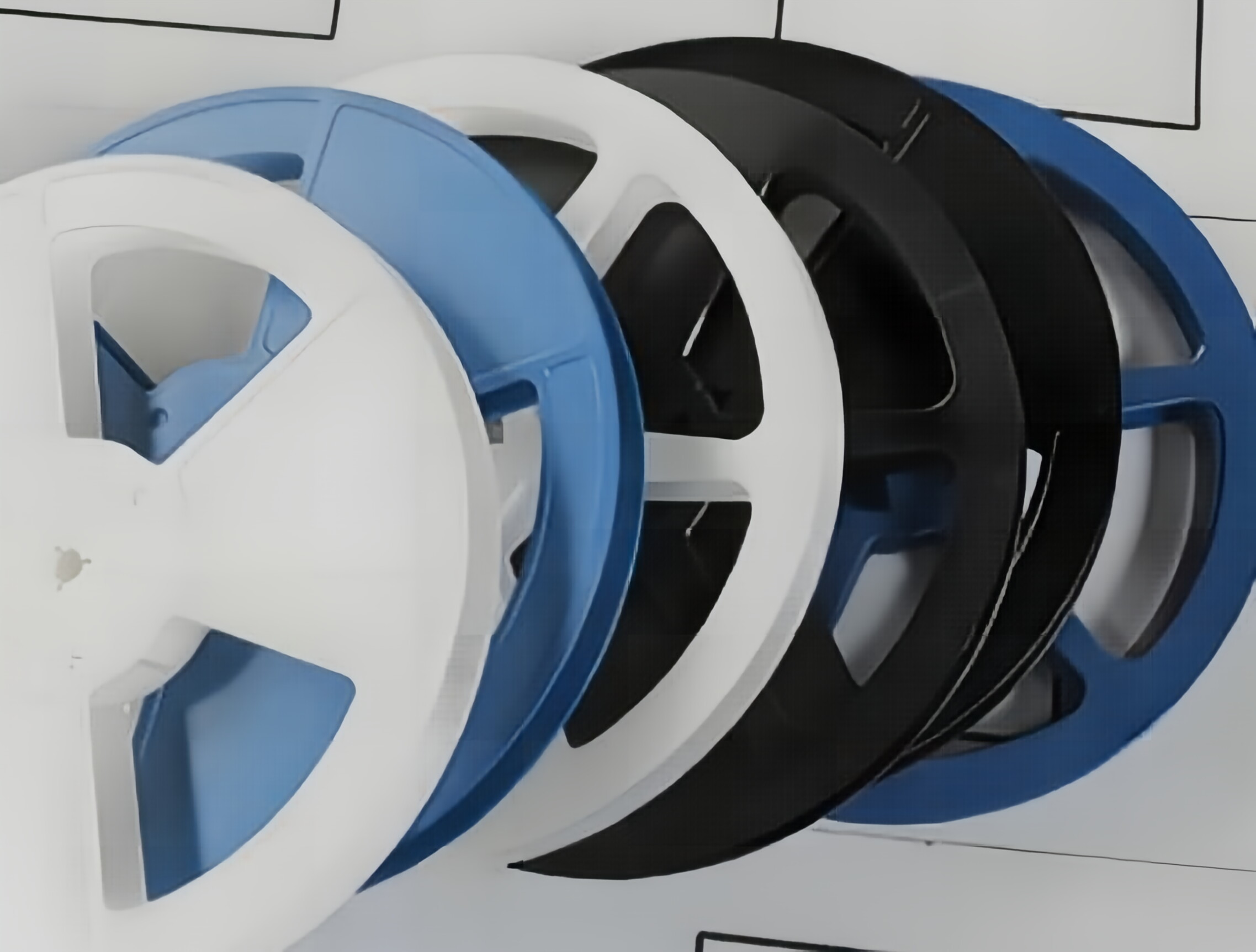 Plastic reels suitable for LED design and flexible strips, available in multiple