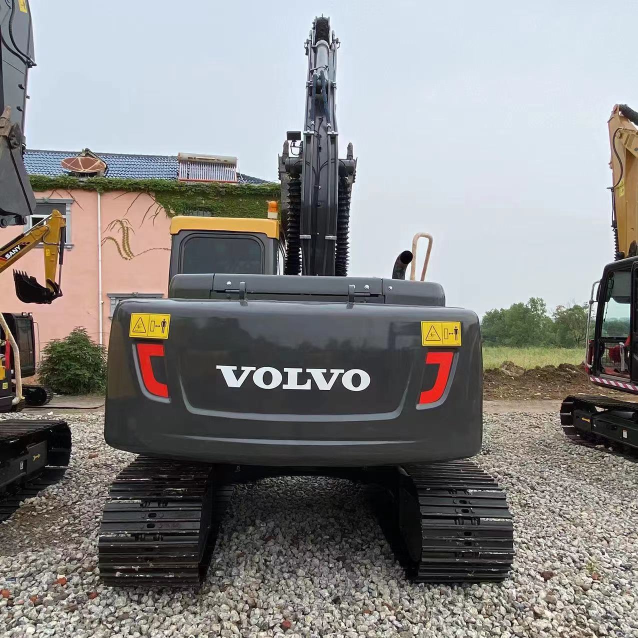 Полётчик Использованный экскаватор Volvo Volvo EC140DL 13920kg с 0,32m3 ведро