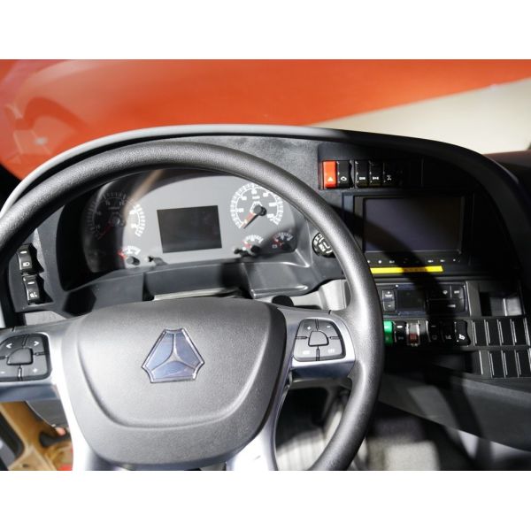 Lower Capacity Isuzu Forward Dump Tipper Truck for Small-Scale Construction Projects