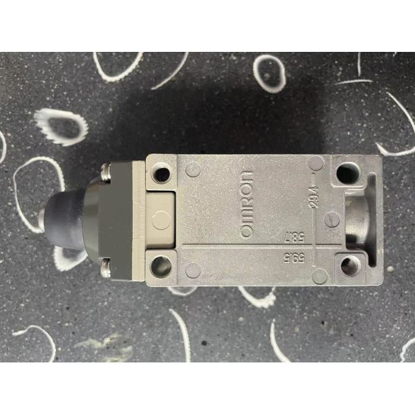 OMRON D4A-3109N | Top Plunger Limit Switch, SPDT 10A, IP67