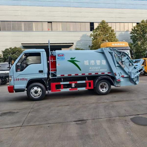 Forland Mini Garbage Collection Equipment , Garbage Removal Truck 2cbm