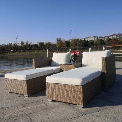 Patio Wicker Cushioned Rattan Lounge Daybed Vine Woven Weaving Bed Garden Beach