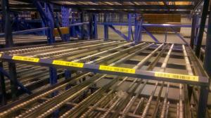 Sistema de rack de fluxo de cartão pesado com capacidade de 100-1000 kg por cama
