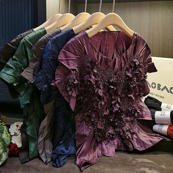 Niche Design Sense Handmade Women's Pleated Top T-Shirt Eco-Friendly Slim Stretch Short-Sleeved with Pile Flower Pattern