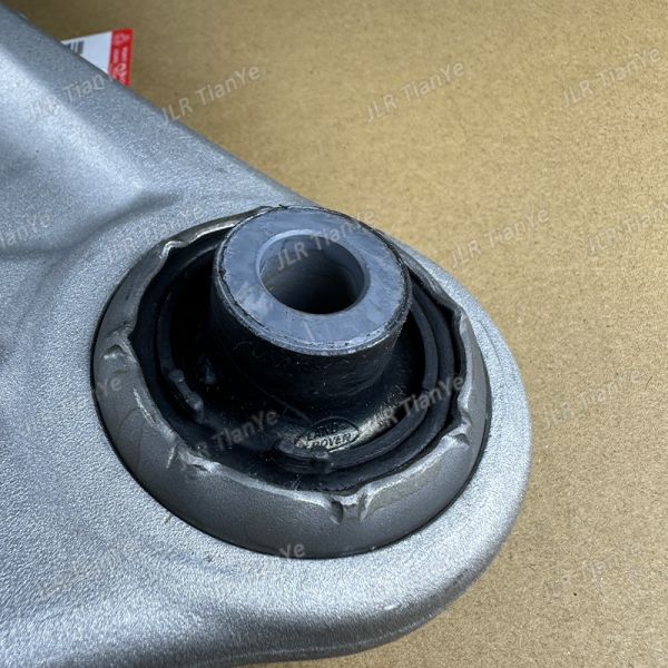 LR078657 Front Lower Suspension Control Arm for Range Rover LR078656 LR045803 LR04580