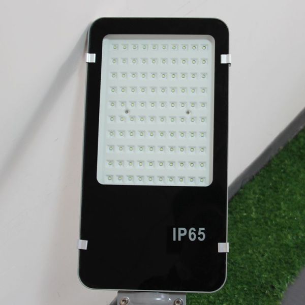 30w/40w/60w LED Solar Street Light with IP65 Rating and -20 60C Working Temperature