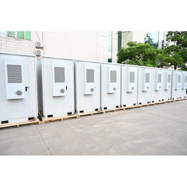 Eco Friendly Industrial And Commercial Energy Storage System With Liquid Cooling