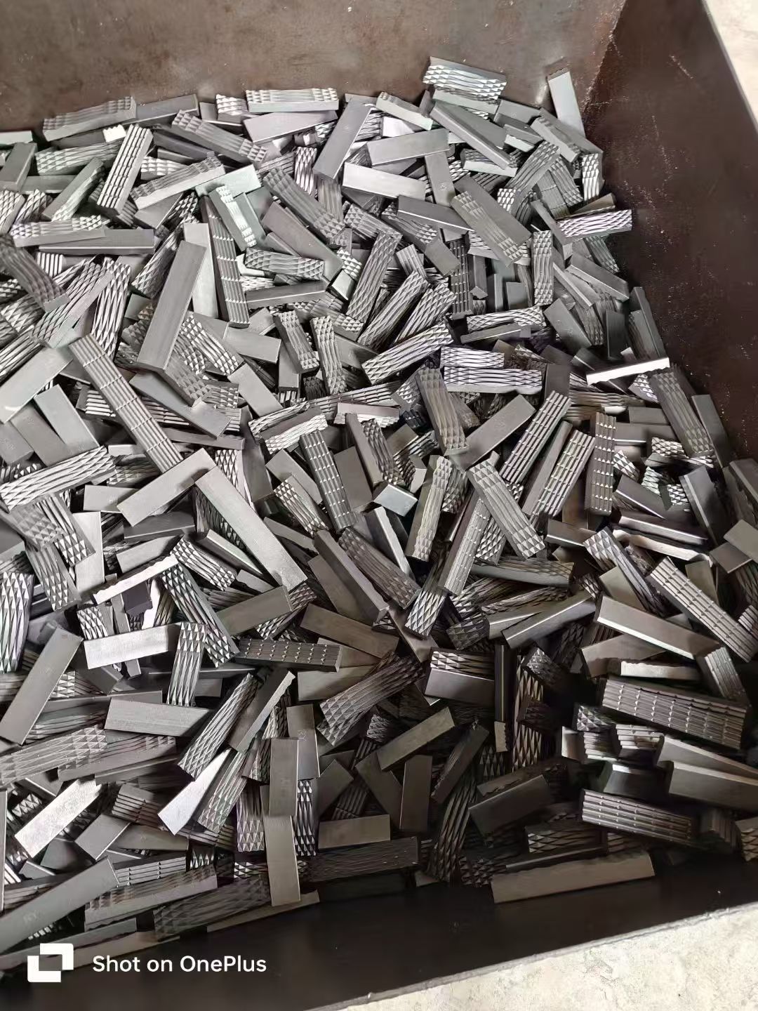 standard reamers for soil condition, swivel, sonde housing, male&female connector, saver sub, sub saver, drill rods, vice jaw strip, grips,