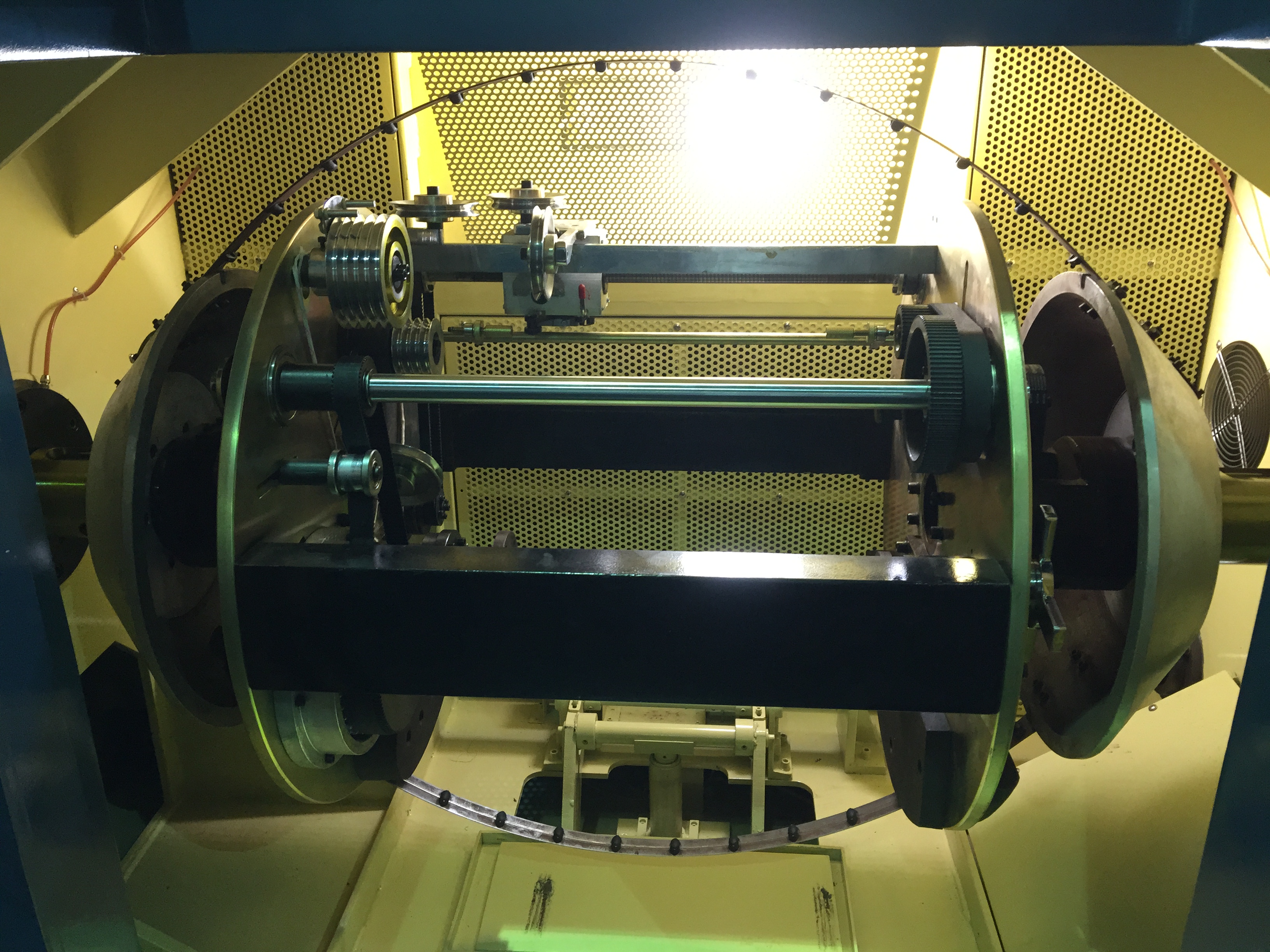 0.2mm - 1.70mm Automatic Wire Twisting Machine Mechanism Friction Control Equipment