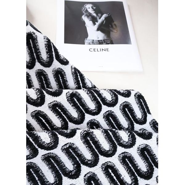 1020gsm Black And White U-pattern Jacquard Chenille For Sofa 
