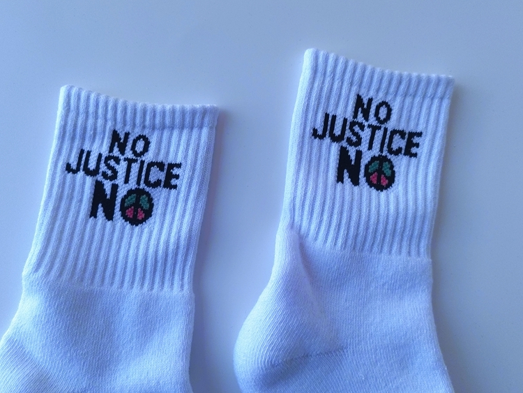 Durable SOCKS for sports featuring jacquard technology yarn dyed pattern and sweat absorbent cotton terry material for mens and womens comfort