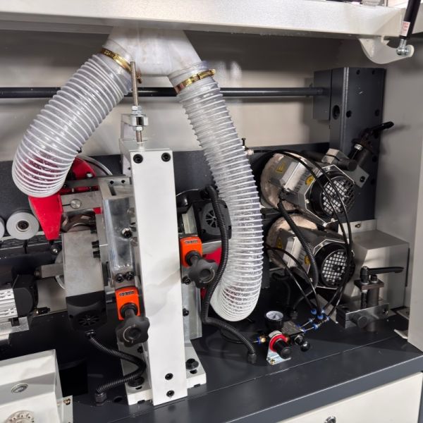 Fournisseur de plaque de chant - Coupe d'extrémité - Finition fine - Efficacité temporelle