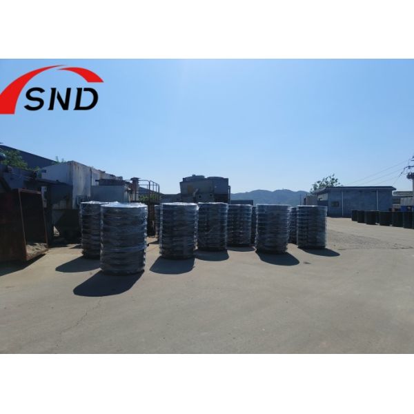 Rejilla de sumidero de hierro fundido de larga duración con junta de goma y estructura integral para drenaje de alta resistencia