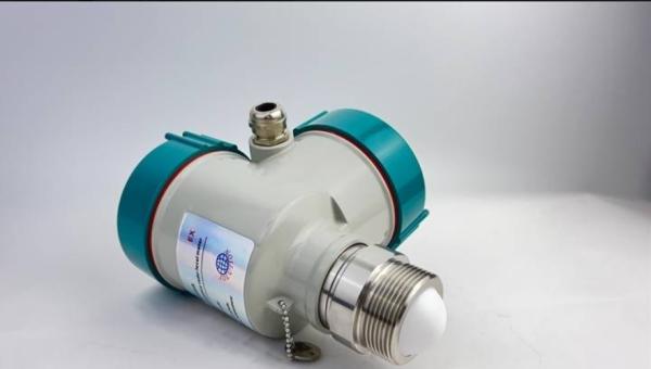 CAF L329-B805 High-temperature and corrosive liquids with vapor or foam radar level gauges  high speed by the chip circuit the height of the target to be measured is determined from this calculation