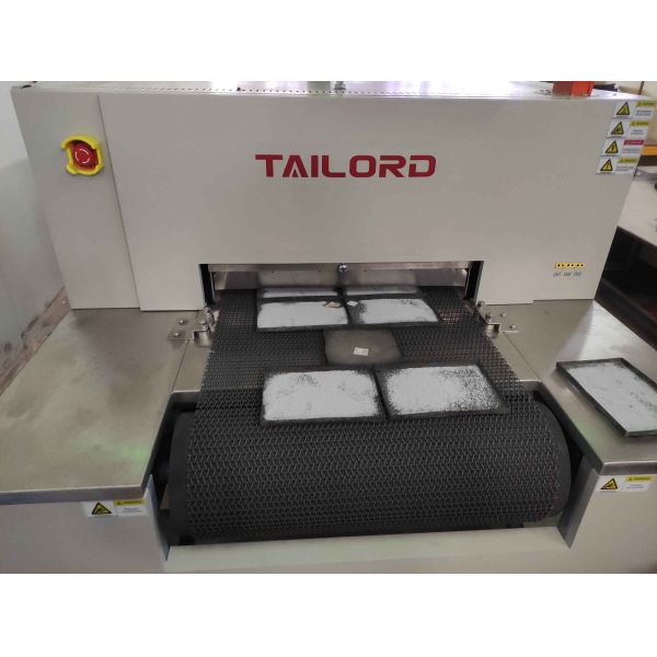 ISO9001 635mm Mesh Belt Continuous Sintering Furnace For Ferrite Inductor
