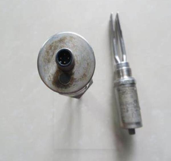 Pepperl + Fuchs Tuning Fork Level Probe, saída PNP, corpo horizontal, vertical, de aço inoxidável