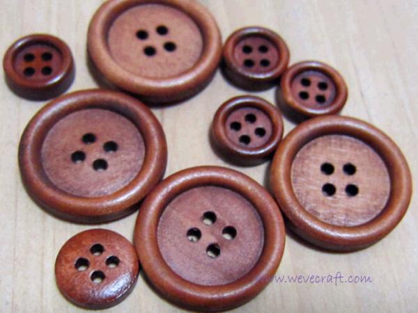 WC2-  wood  button