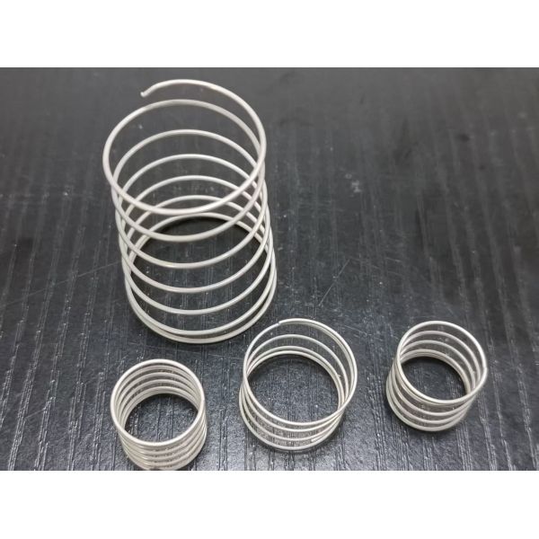 Precision Compression Springs Steel Material Anti Rust Light Duty Customizable