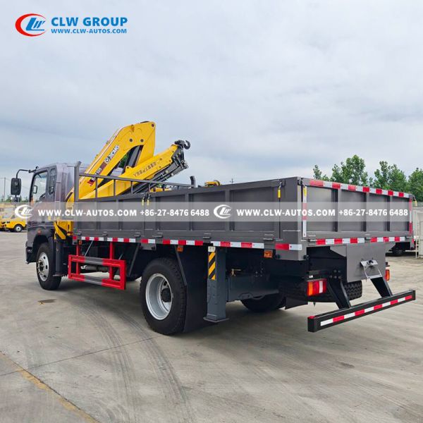 HOWO 5 Ton Knuckle Boom Crane Truck for Dual Lifting & Hauling