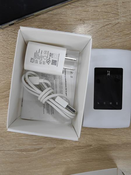 Unlocked ZTE MF920U Global Version 4G Portable Wireless Router 4G-FDD/TDD Unlocked 4G Hotspots MF920U 4G Pocket Router
