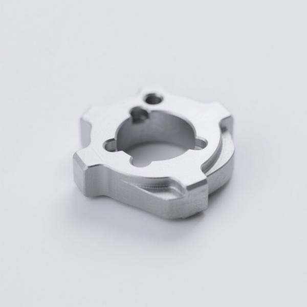 Proceso de forja Tratamiento de la superficie de las piezas de forja en frío en la industria automotriz Anodización de aluminio