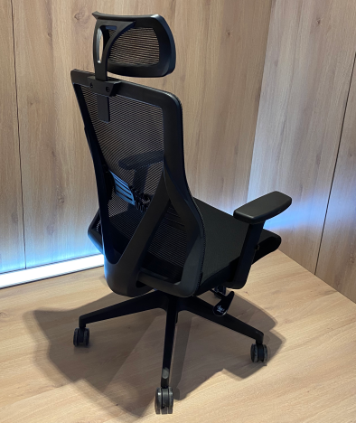 Стул сетки менеджера DIOUS