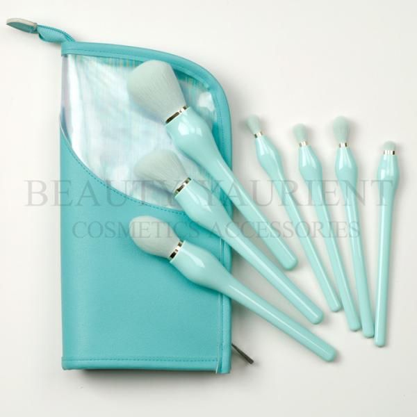 Light Green Wood Handle 7pcs Face Makeup Brush Set With Bag Long Lasting