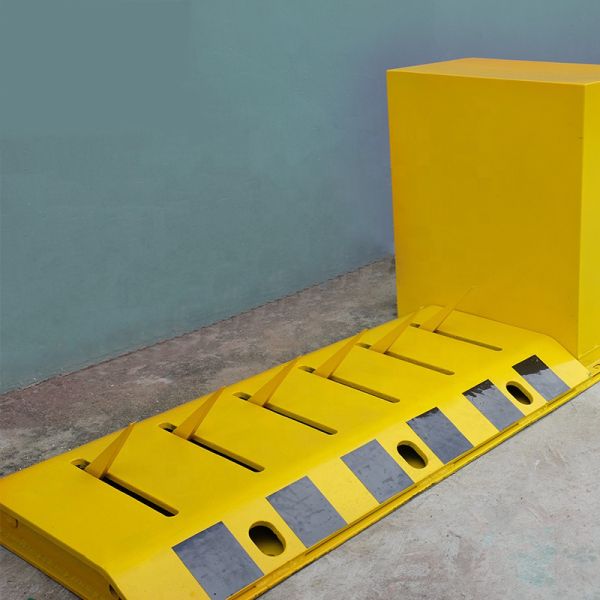 IP68 Waterproof 12mm Panel 2s Automatic Tyre Killer Spike Barrier for High Security Vehicle Control
