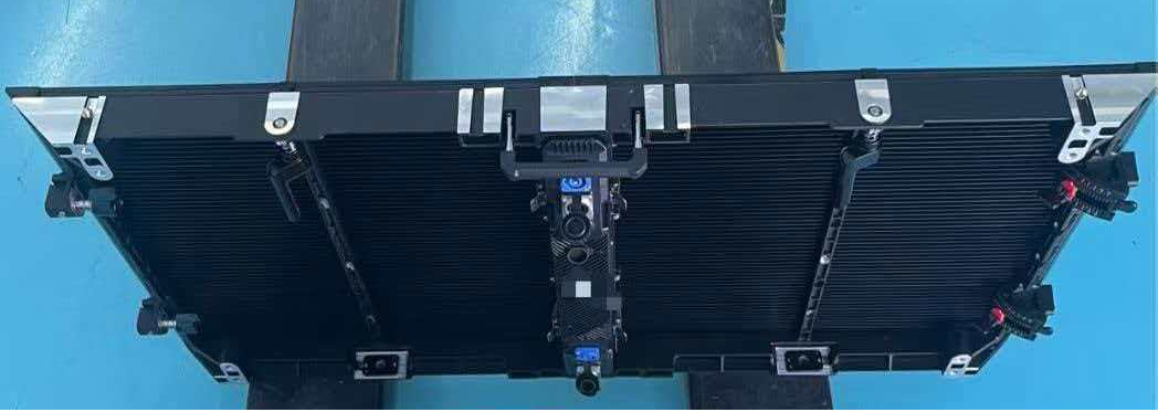 2500 - 3000 Nits Transparent LED Screen Display With 3840Hz Refresh Rate