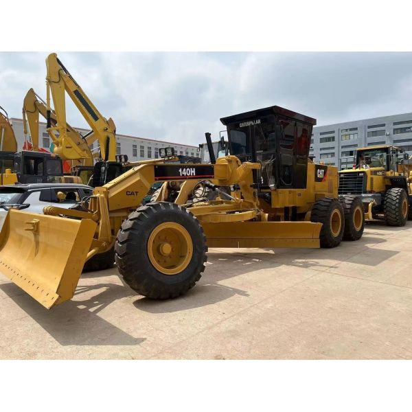 CAT 140H Grader with Low Working Hours and High Grade Ability Outdoor Engine Included