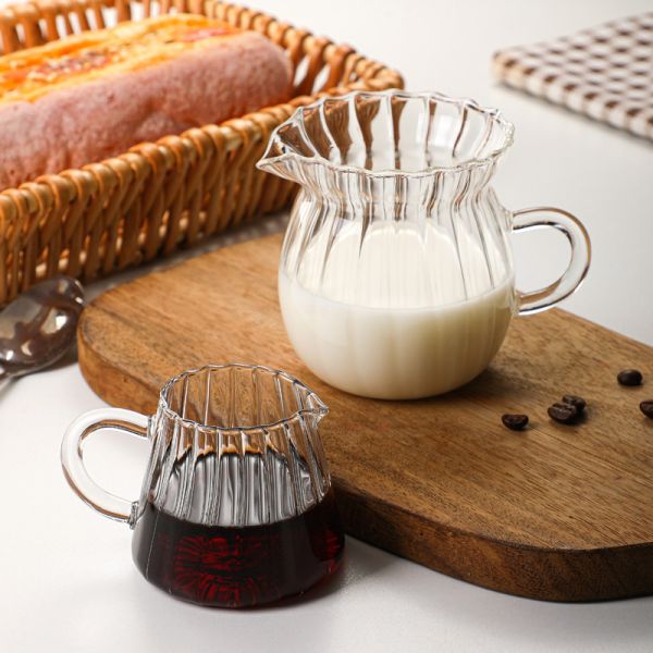 Clear Vertical Striped Spout Milk Jug Borosilicate Glass Drinkware High Temp Resistant