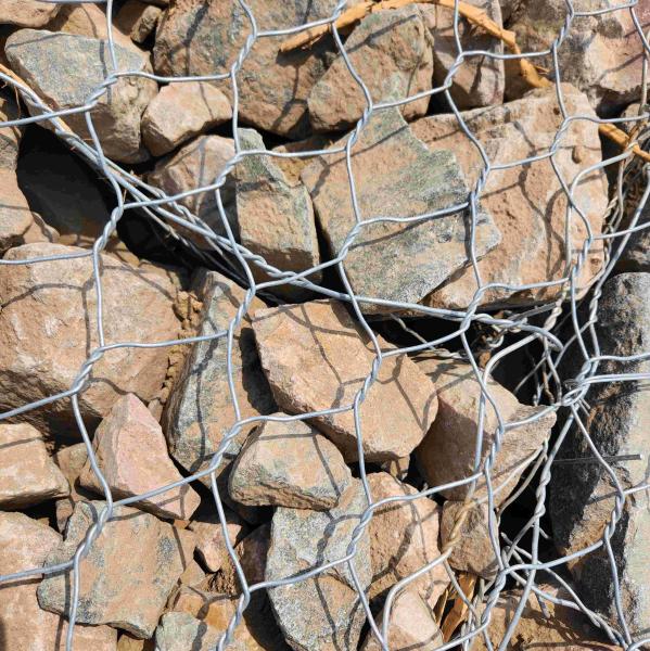 Caja de gabión galvanizado y sumergido en caliente de 2,0 a 4,0 mm de alambre doble malla de giro