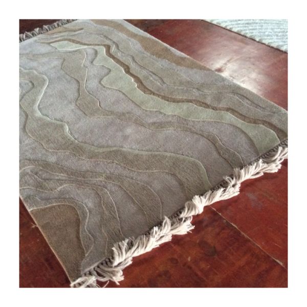 Soft and Durable 100% Wool Handmade Silk Rugs Carpets Pile Height 9-17mm