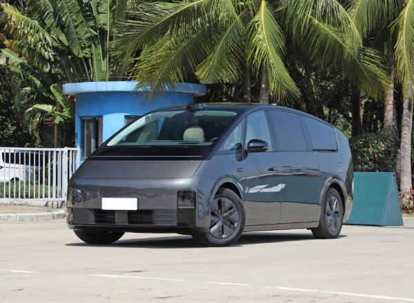 2024 Lixiang MPV Veículo Energético Li Xiang Mega Max Ultra 7 lugares Carro Elétrico EV L7 L8 L9