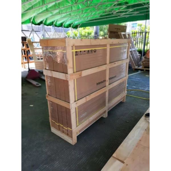 Стена электропитания USB доски 82 дюймов взаимодействующая умная установила