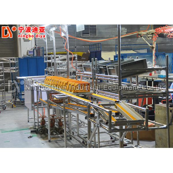 Heat Resistant Assembly Line Conveyor , Roller Track System With Top Light