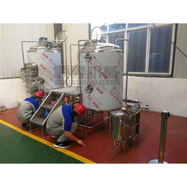 Microbrewery 500l Beer Brewing Equipment Plc Control With 2 Vessels Brewhouse