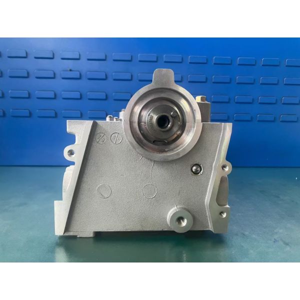 D3EA-Complete Cylinder Head Hyundai 22100-27500 22100-27501