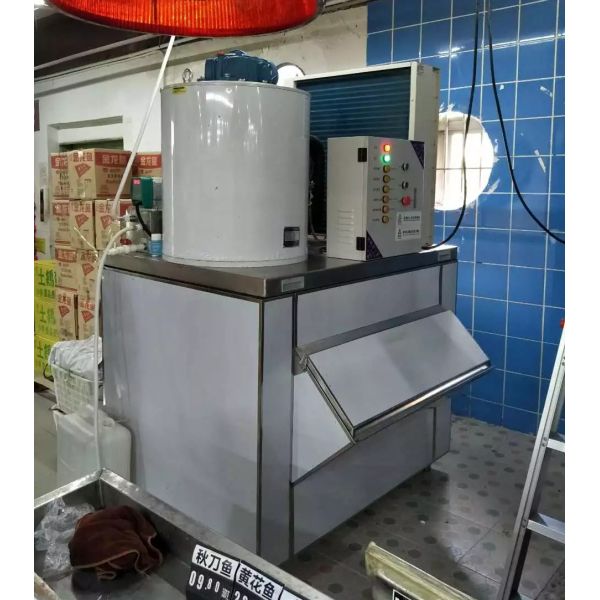 1Ton / 24hrs Fresh Water 3P Commercial Flake Ice Machine